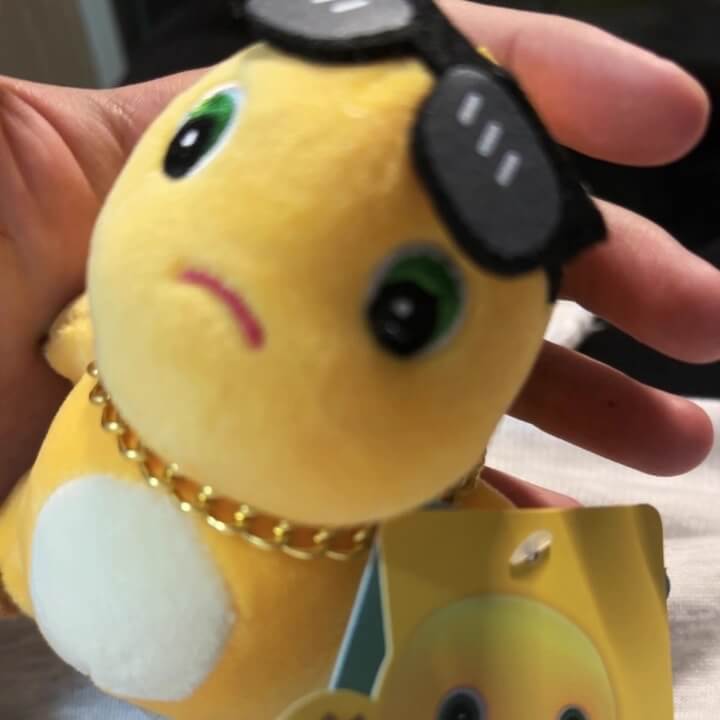 NaiLong Plush Keychain with Squeak – 13cm / 5.1in Sunglasses Dragon, Cute Car Key Fob & Backpack Charm - Logell